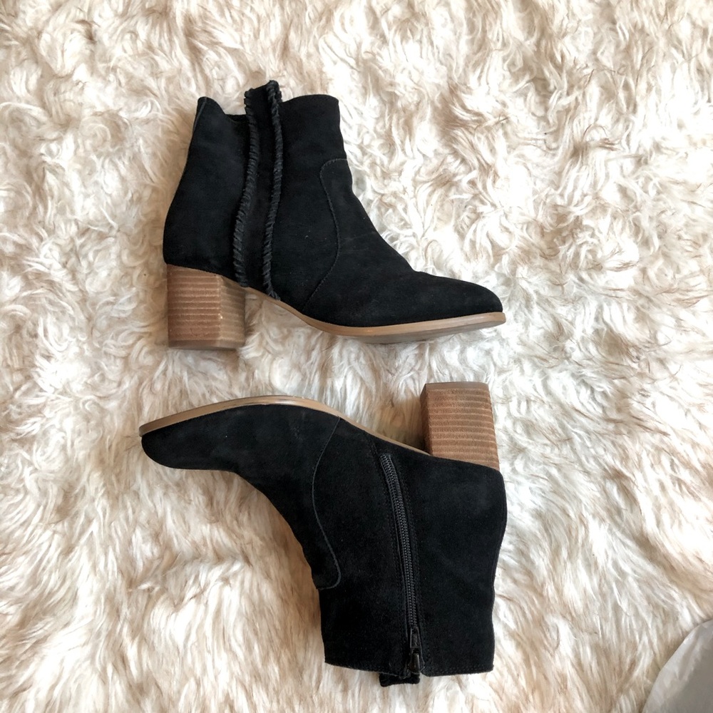 Coconuts By Matisse Women’s Size 9 Booties Black - image 1